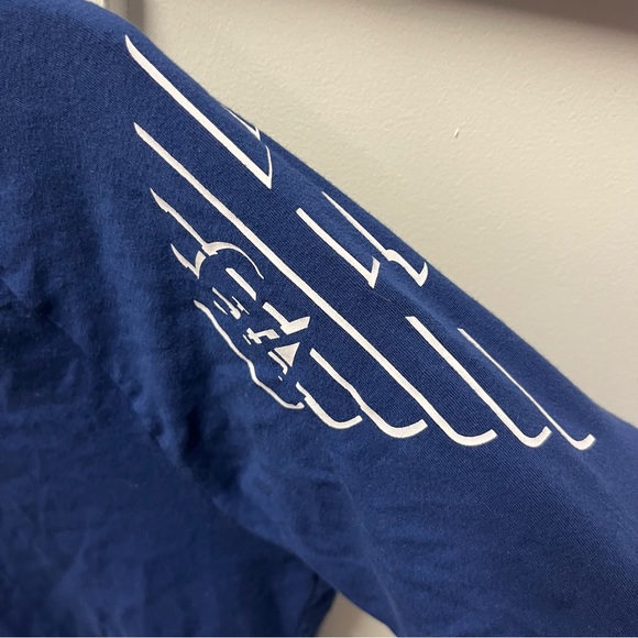 ⬇️$45 Emporio Armani navy short sleeve t shirt - Picture 2 of 5